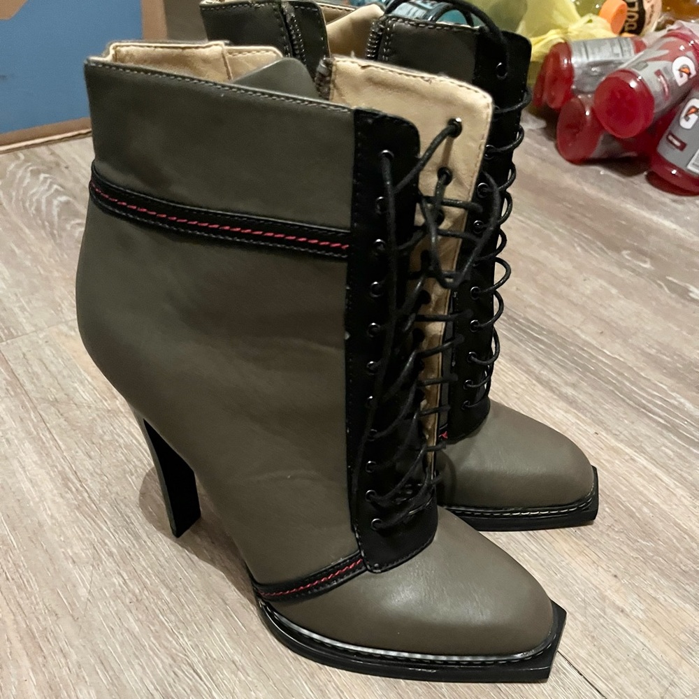 Stiletto boots